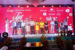 ruc-ro-sac-mau-dem-tiec-tat-nien-2018-gotec-nghinh-xuan-tai-bung-loc-phat-hinh-14-1-300x200.jpg