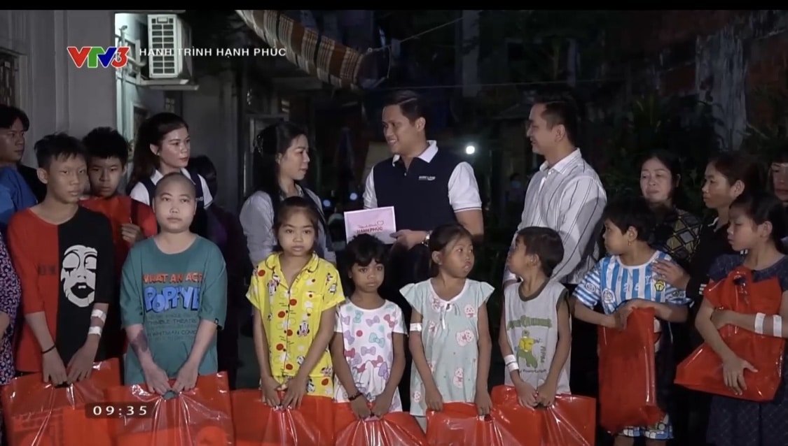 NGÀY TẾT CỦA NHỮNG CHIẾN BINH NHÍ “CHẠY THẬN”