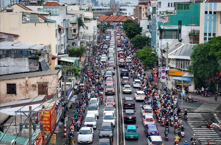 TP.HCM thống nhất mở rộng đường Nguyễn Tất Thành, xây mới cầu Tân Thuận 1
